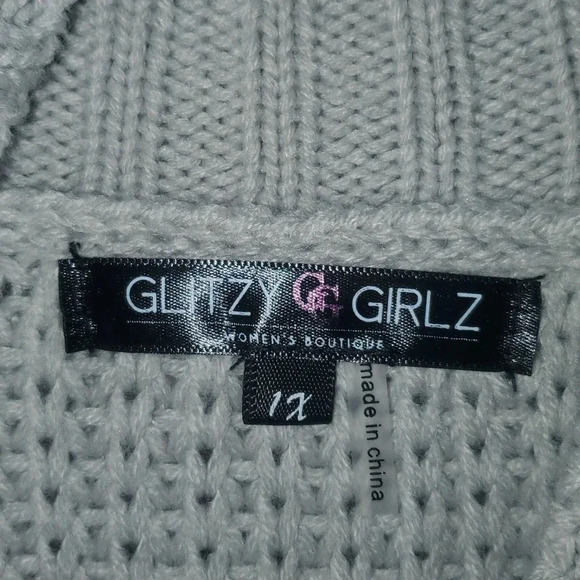 Glitzy Girlz Gray Cold Shoulder Sweater Women's Size 1x - Picture 14 of 16